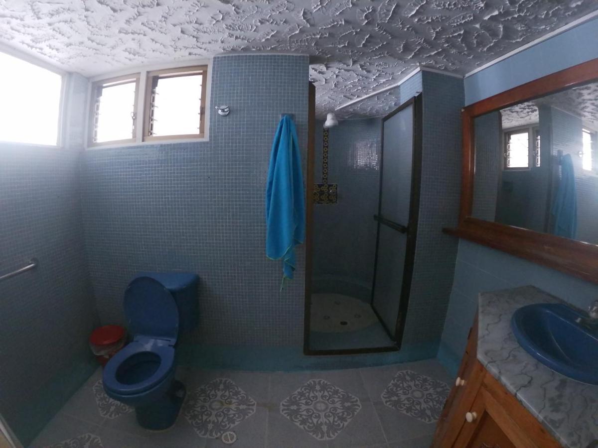 Le VI Hostal Меделин Екстериор снимка